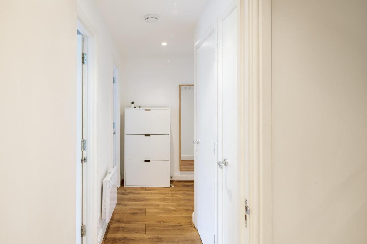 Comfortable And Bright Apartment In Tower Bridge Лондон Екстер'єр фото